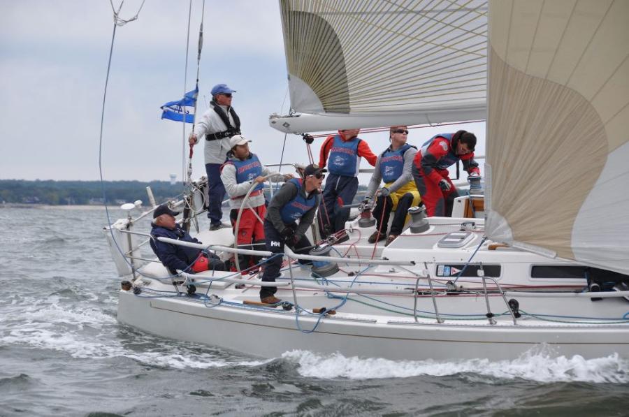 1989 J44 “Charlie V” – offshore sailing team race boat